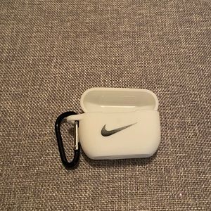 Nike Air Pod Pro Case/Clip